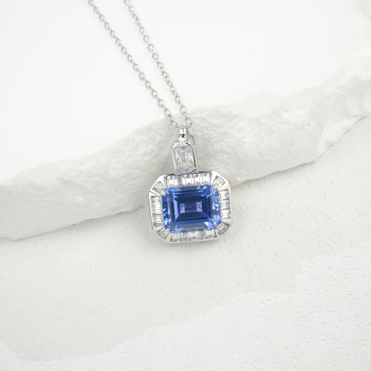 SAPPHIRE JEWELRY Sapphire diamond pendant