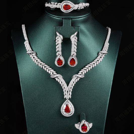 LUXURY RUBY NECKLACE